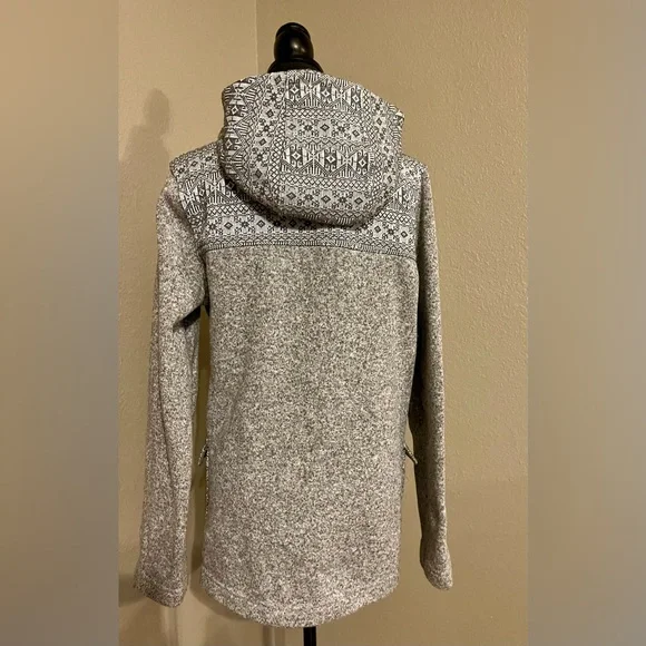 Patagonia Gray Patterned Toggle Jacket - Picture 8 of 9